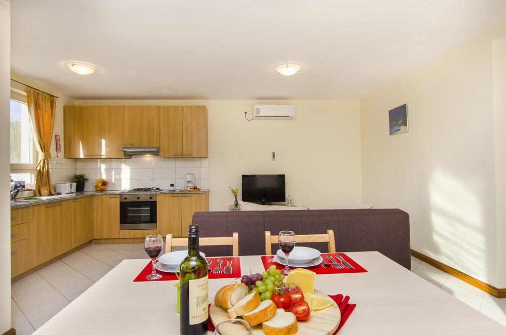 Apartments Glavan Privlaka  Bilik gambar