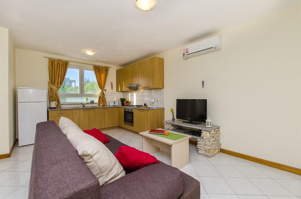 Apartments Glavan Privlaka  Bilik gambar