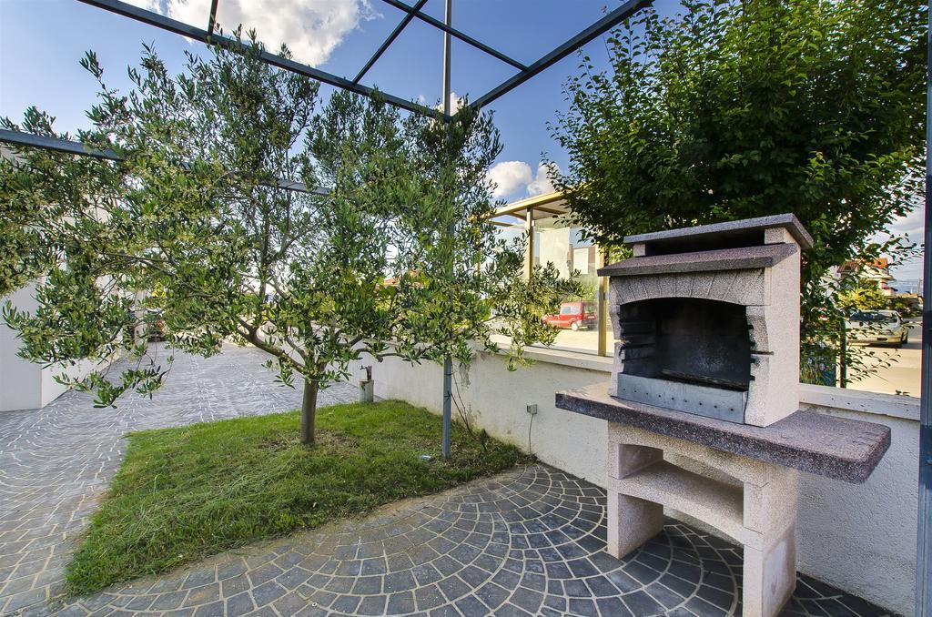 Apartments Glavan Privlaka  Luaran gambar