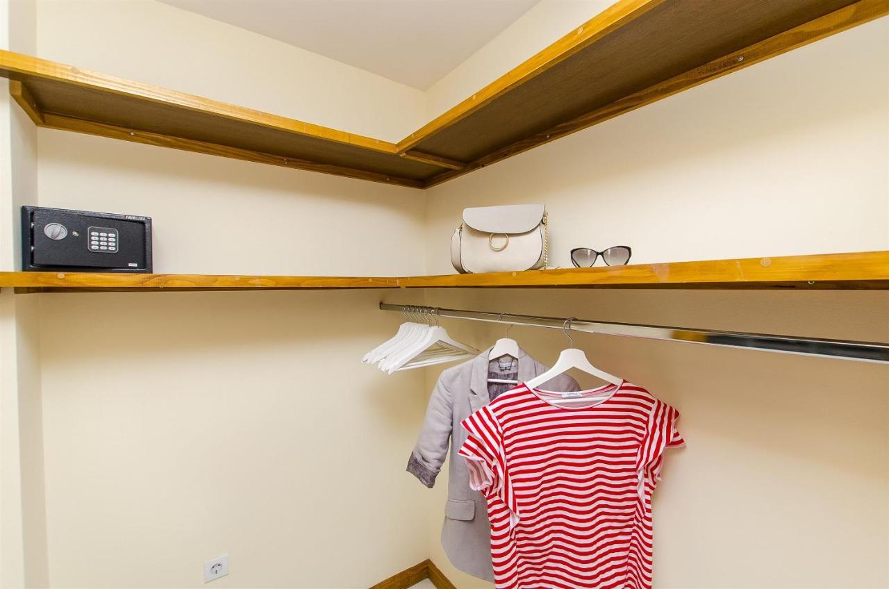 Apartments Glavan Privlaka  Bilik gambar